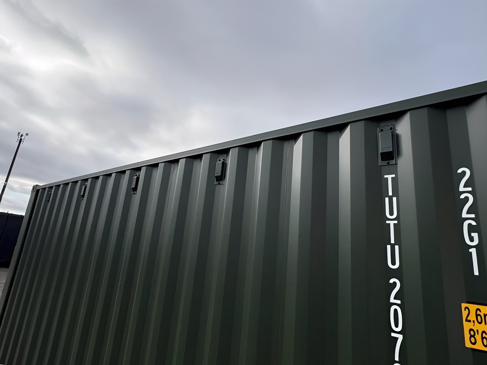 20Ft Shipping Container (One Trip) – Dark Green - Image 8