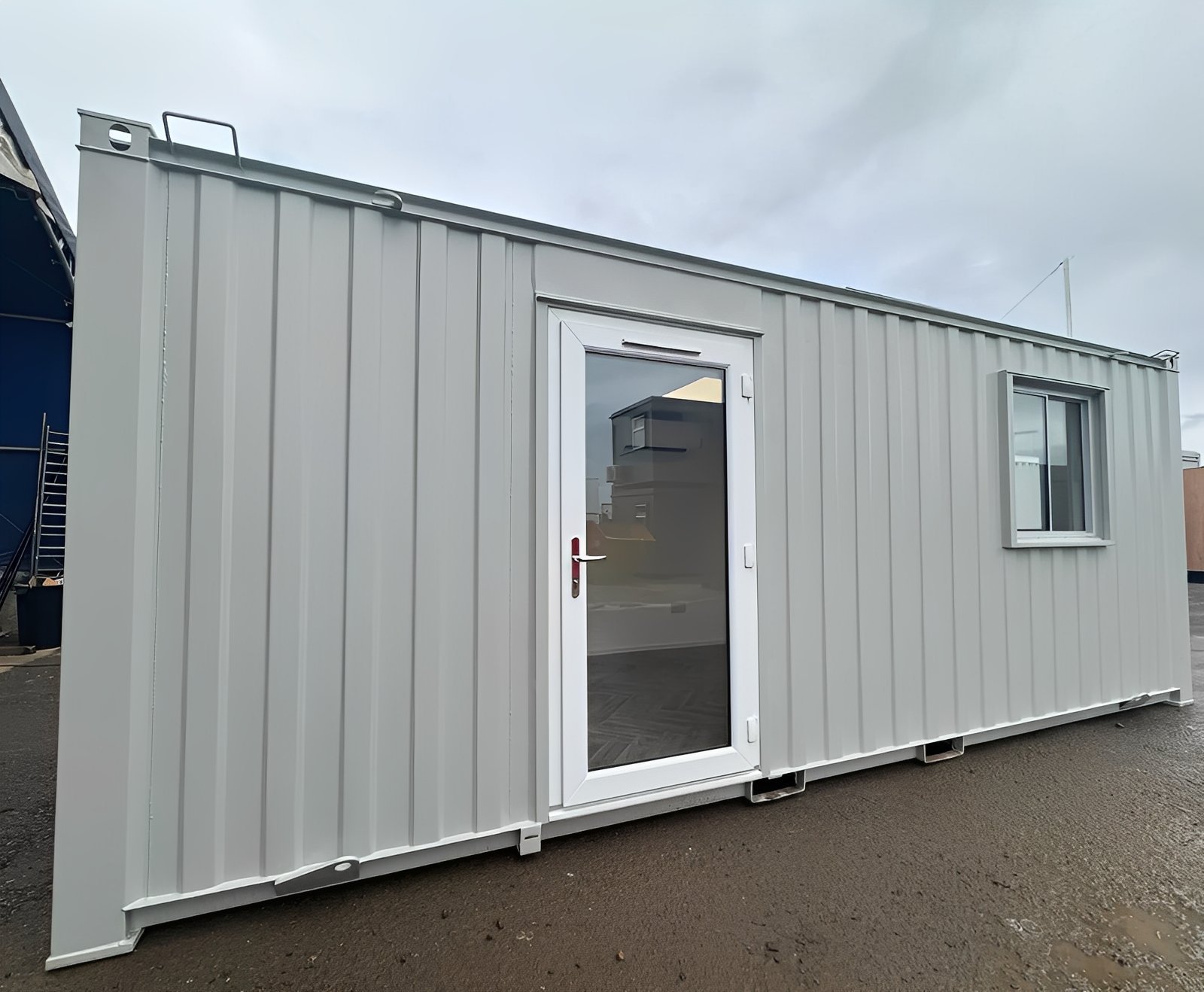 21ft x 8ft Custom Office Cabin – Portable Building with A/C & Glazed Door - Image 5