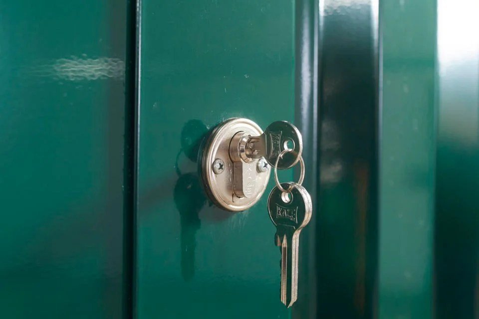 (Powder Coated) Flat Packed Metal Storage Container - Image 4
