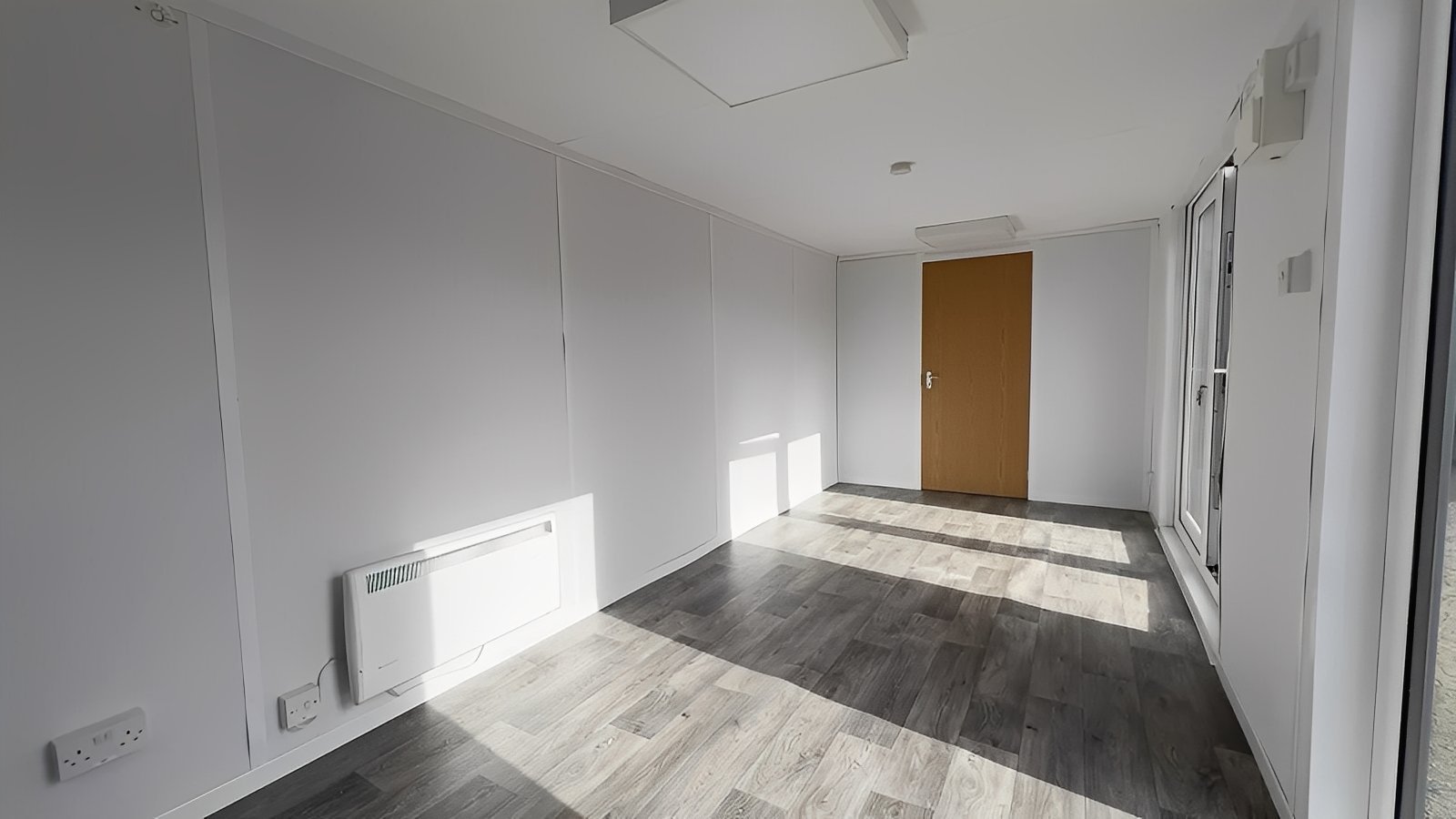 24ft x 9ft Site Office with Toilet – Sales Office - Image 5